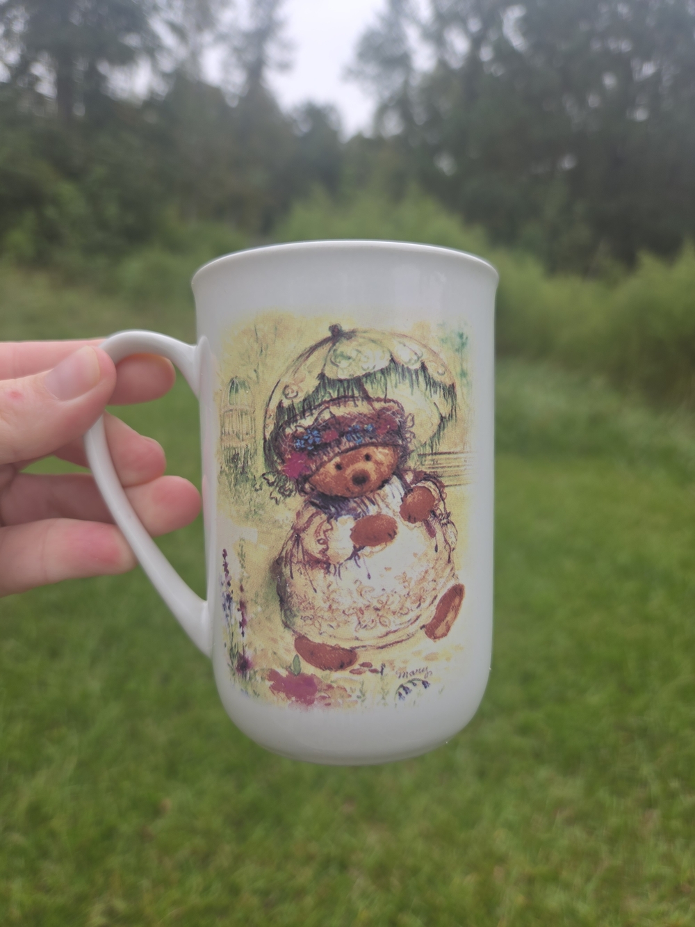 White Ceramic Bear Print Mug - Charming Teddy Design Vintage Mary Engelbreit
